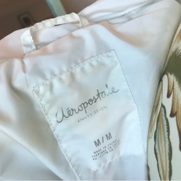 White puffer jacket - Picture 4 of 4